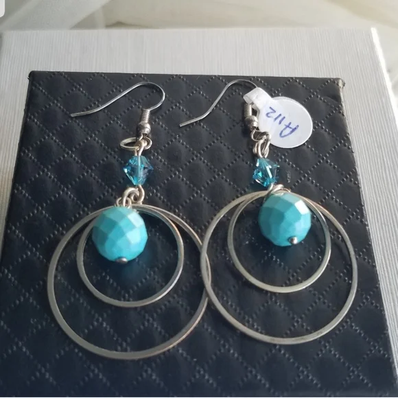 Swarovski Elements Turquoise Blue Silver Tone Circle Earrings NWT - Picture 6 of 8
